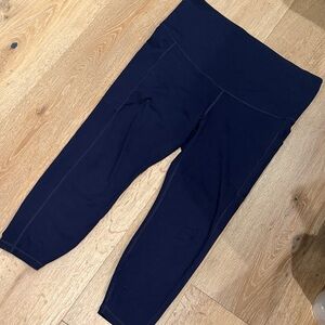 GAP Women's Navy workout maternity Leggings